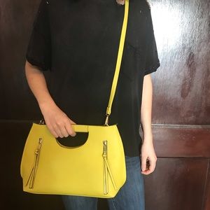 Crossbody handbag